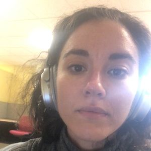 Meet your Posher, Ezgi